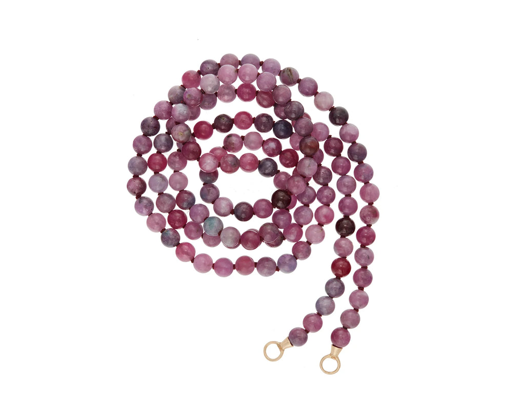 Greenland Ruby Strand with yellow gold Loops